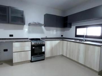 Casa · 120m² · 3 Ambientes · 3 Cocheras · Dúplex en Venta 2 Dorm en Docta Av