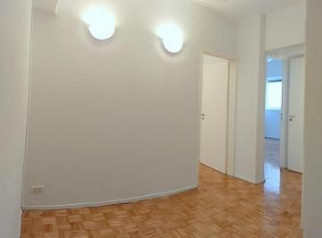 Departamento · 36m² · 2 Ambientes · Reciclado! 2 Ambientes Dividido Sobre Av Cabildo en Impecable Estado!
