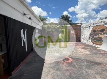 Local comercial · 300m² · El Local Que Todos Ven en Avda Bicentenario