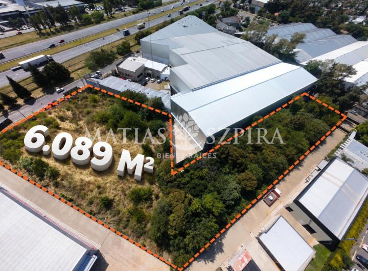 Terreno · 6089m²