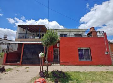 Casa · 72m² · 3 Ambientes · Casa en Alquiler en G. Catan