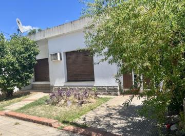 Casa · 128m² · 5 Ambientes · 1 Cochera · Casa en Venta en San Antonio de Areco