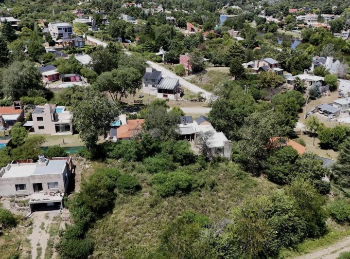 Terreno · 749m²