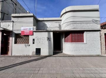 PH de 7 ambientes, La Plata · PH Al Frente Sobre Av