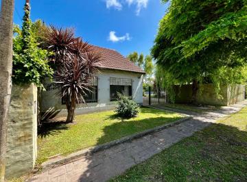 Quinta vacacional de 3 ambientes, Ensenada · Hermosa Casa con Pileta