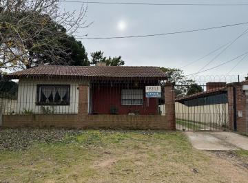 Casa · 135m² · 3 Ambientes · Venta de 2 Casas,3 Ambientes. Zona Sur Villa Gesell