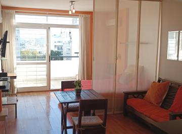 Departamento de 1 ambiente, Villa Urquiza · Luminoso Monoambiente Amueblado con Balcón en Villa Urquiza.