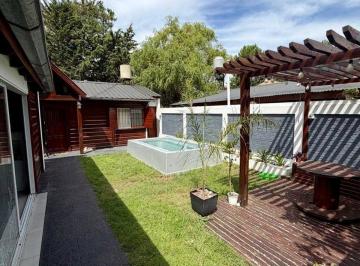 Casa de 3 ambientes, San Bernardo · Casa Estilo Cabaña con Pileta