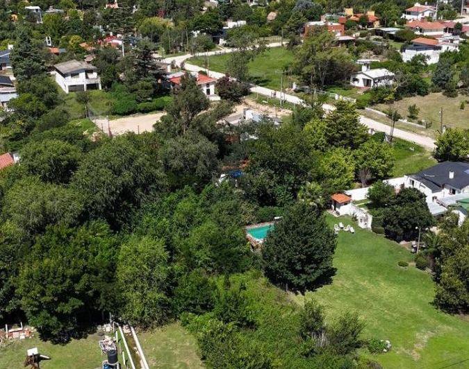 Terreno · 1400m²