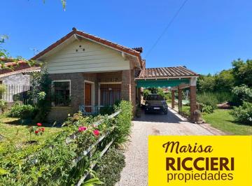 Casa · 112m² · 4 Ambientes · 2 Cocheras · Casa en Burzaco