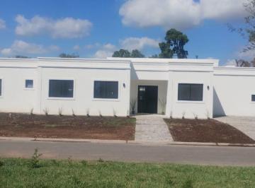Casa de 5 ambientes, Escobar · Hermosa Casa con Excelente Orientacion
