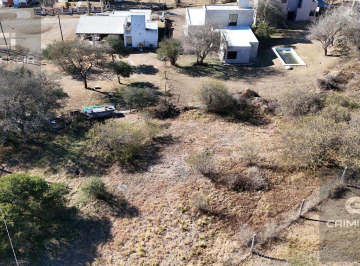 Terreno · 866m²