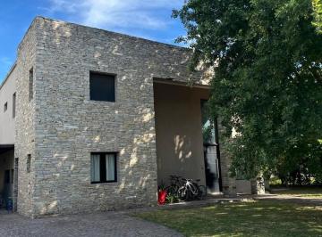 Casa · 260m² · 6 Ambientes · Casa en Venta en Sausalito, Pilar, G. B. a. Zona Norte