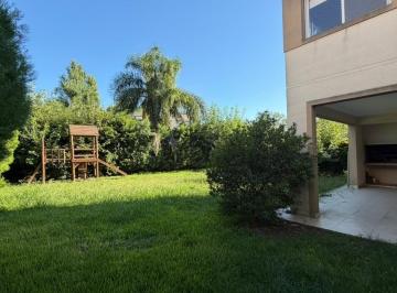 Casa · 130m² · 4 Ambientes · 1 Cochera · Casa en Venta en Los Arces, La Cañada de Pilar, Pilar