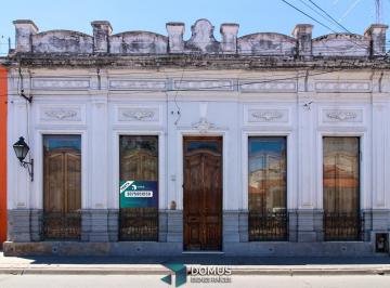 Casa · 367m² · 7 Dormitorios · Venta Casa Centro