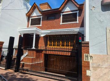 Casa de 1 ambiente, Flores · Excepcional Residencia en El Barrio de Flores