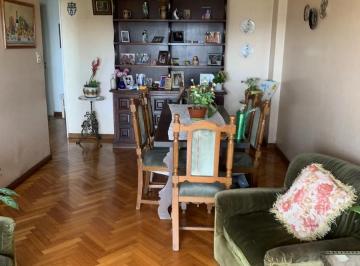 Departamento · 57m² · 3 Ambientes · Departamento en Alquiler - 2 Dorm. 1 Baño - Recoleta