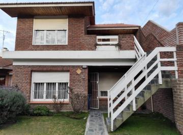 Casa · 159m² · 7 Ambientes · 2 Cocheras · Venta PH en Block