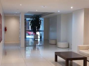 Departamento de 1 ambiente, Constitución · Excelente Monoambiente con Balcon C/parrilla. Full Amenities.