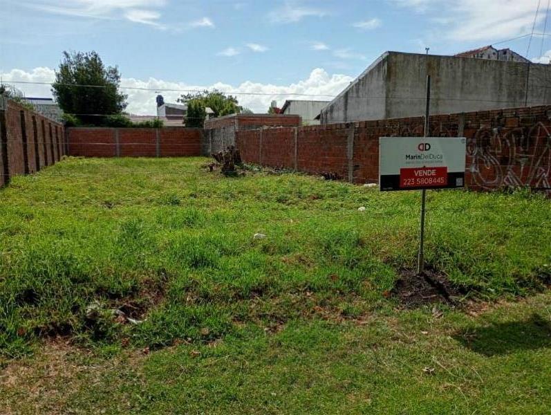 Lote de terreno 333m² en calle Lasalle, cercado y con servicios