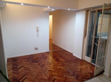 Hall/Cocina · Oportunidad a m de Estación Acoyte Linea a