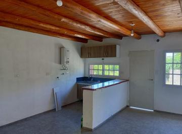 Casa · 32m² · 2 Ambientes · 1 Cochera · Casa de un Dormitorio en Anisacate