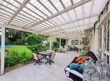 Casa · 92m² · 4 Ambientes · 1 Cochera · Casa en Manuel B Gonnet
