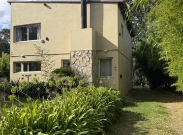 Casa · 100m² · 3 Ambientes · Casa 3 Ambientes en Alquiler - Acantilados