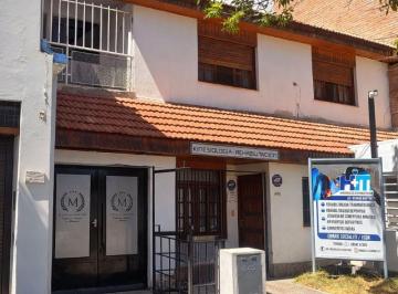 Casa de 10 ambientes, Neuquén · Casa en Venta Centro Este