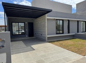 Casa de 3 ambientes, Córdoba · Duplex en Pb Dos Dorm. San Ignacio Village