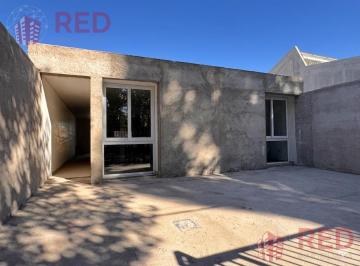 Fachada de la casa · Vende Casa en Pozo 2 Dorm. en Barrio Cardenales - Neuquén