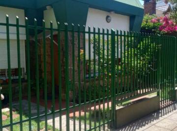 PH de 5 ambientes, La Matanza · Oportunidad en Ramos Mejía – PH 5 Ambientes con Jardín y Cochera