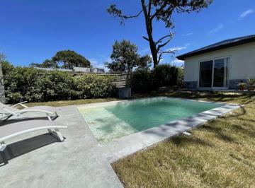 Casa de 6 ambientes, Uruguay · Casa en Venta en Pinar del Faro K12