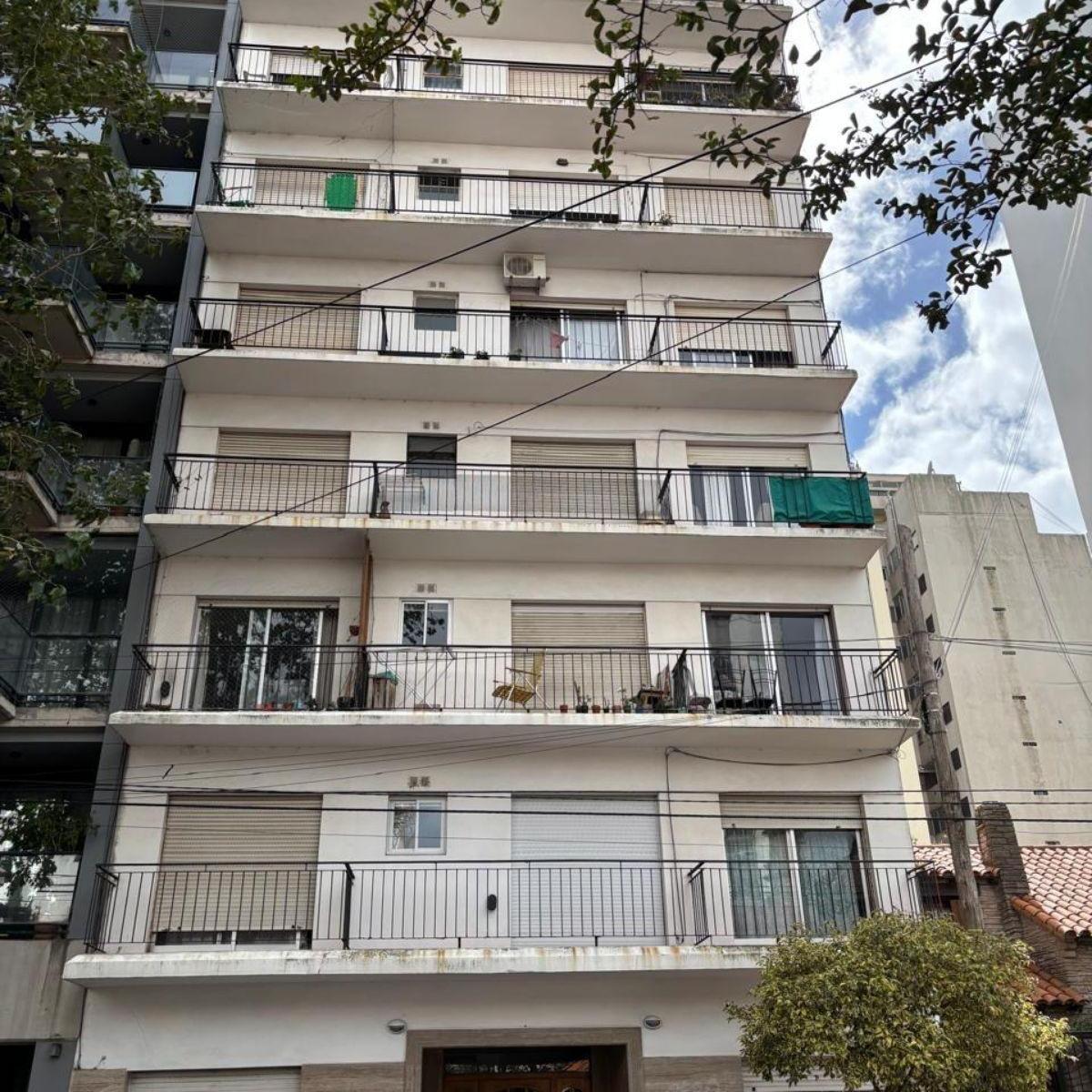 Ofrecemos a la venta departamento de un ambiente en zona Guemes