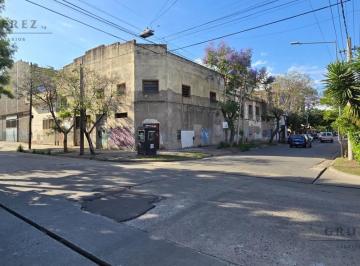 Depósito · 303m² · Galpón - Depósito de 373 m². en Lanús - Venta