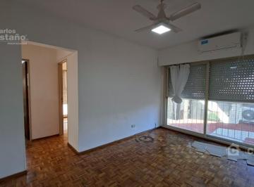 Departamento · 42m² · 3 Ambientes · Depto. 3 Amb. Al Lateral, Muy Luminoso a 1/c de Av Maipú