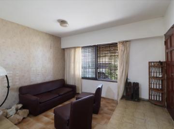 Casa · 225m² · 5 Ambientes · 2 Cocheras · Casa 5 Ambientes Más 2 Locales en Venta con Patio, Jardín, 2 Cocheras, Haedo Norte - El Palomar