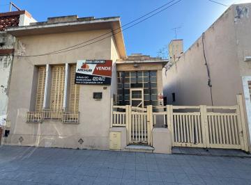 Casa de 3 ambientes, Lanús · Inmueble en Pleno Centro de Escalada