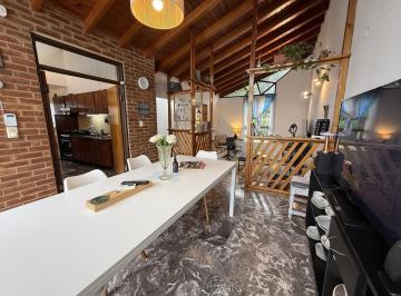 Casa · 300m² · 7 Ambientes · 2 Cocheras · Se Vende Casa 3 Dorm. y Pileta B Alejandro Centeno