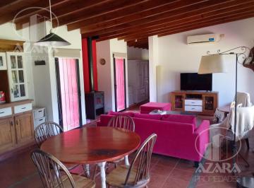 Casa · 130m² · 4 Ambientes · 1 Cochera · Casa en Chacras de Abbott | 6.600 m² | Salida a Laguna | Pileta y Loft