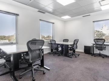 Oficina comercial · 30m² · Acceso Todo Incluido a Oficina Profesional Para 5 Personas en Buenos Aires, Olivos Usd