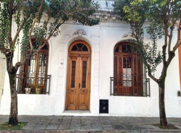 Casa · 160m² · 8 Ambientes · Casa en Barracas