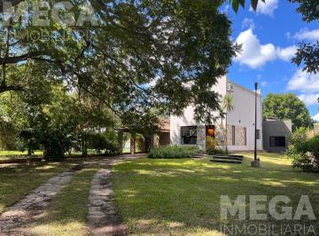Quinta vacacional · 180m² · 4 Ambientes · 2 Cocheras · Quinta en Villa California