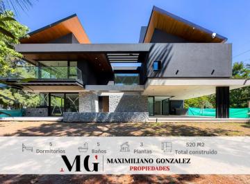 Casa · 520m² · 6 Ambientes · 4 Cocheras · Casa Venta - Saint Thomas Norte