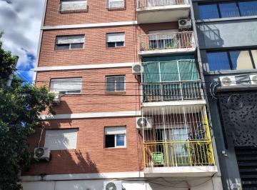 Departamento de 2 ambientes, Floresta · Impecable 2 Ambientes en Flores | Vista Abierta y Luminosidad | Concordia 83
