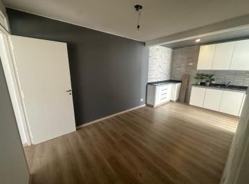 Casa de 4 ambientes, Godoy Cruz · Venta de Casa en Complejo Privado en Barrio Bancario