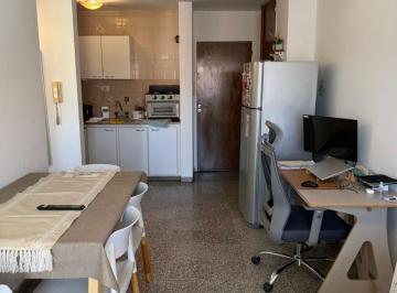 Departamento · 45m² · 2 Ambientes · 1 Cochera · 1d Opcoin Cochera Aparte a Una Cuadra de P Olmos!