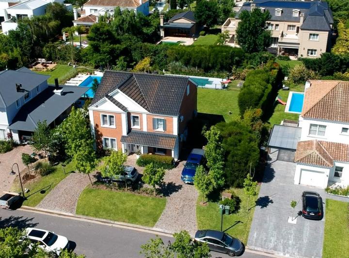 Casa · 253m² · 1 Cochera