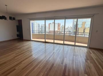 Departamento · 190m² · 4 Ambientes · 2 Cocheras · Excelente Piso en Venta