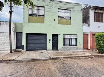 Casa · 165m² · 3 Dormitorios · 1 Cochera · Casa en Zona Sur